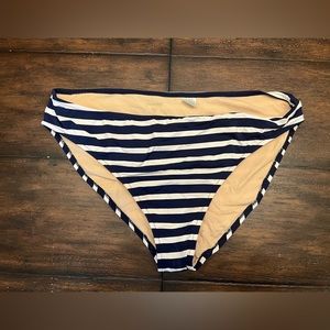 Garnet Hill navy/white striped swim bottoms size 16